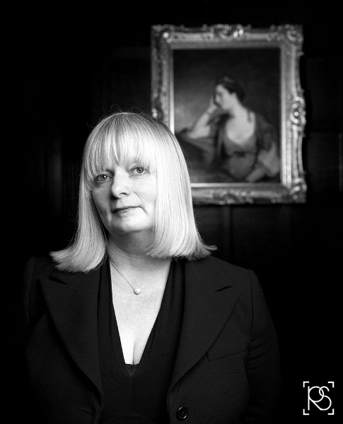 JANICE HADLOW, CONTROLLER OF BBC4 TELEVISION AT CHAWTON HOUSE NEAR ALTON HAMPSHIRE. Â©RUSSELL SACH - 0771 882 6138